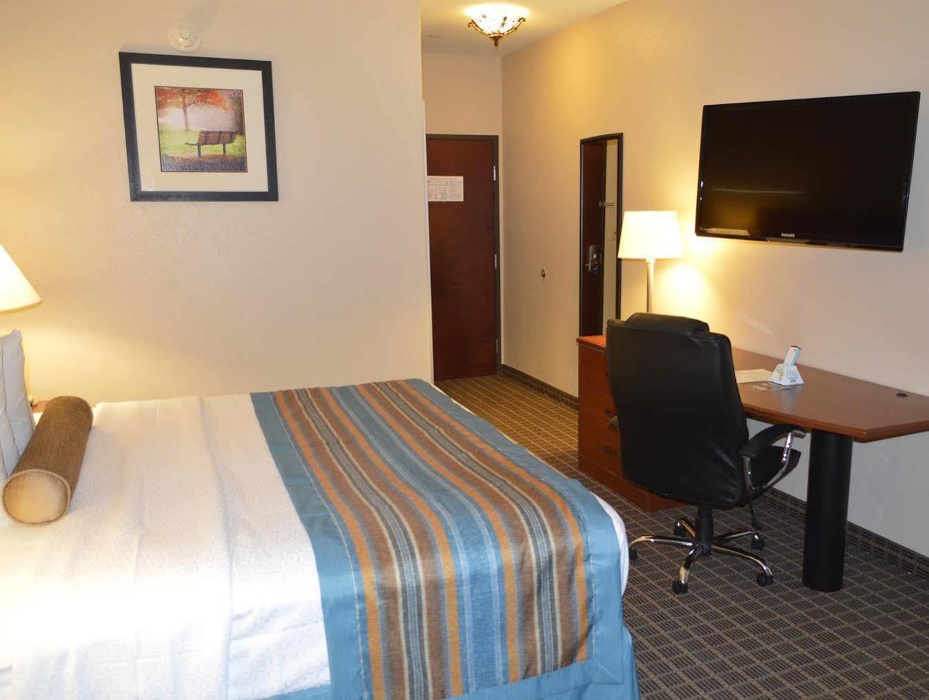 Best Western Orange Inn & Suites Exterior photo